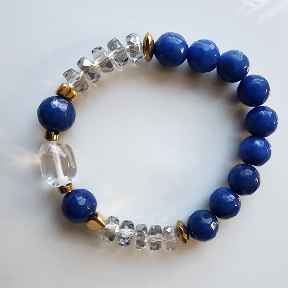 Elegant Blue and Gold Beaded Bracelet - Picture 2 of 4